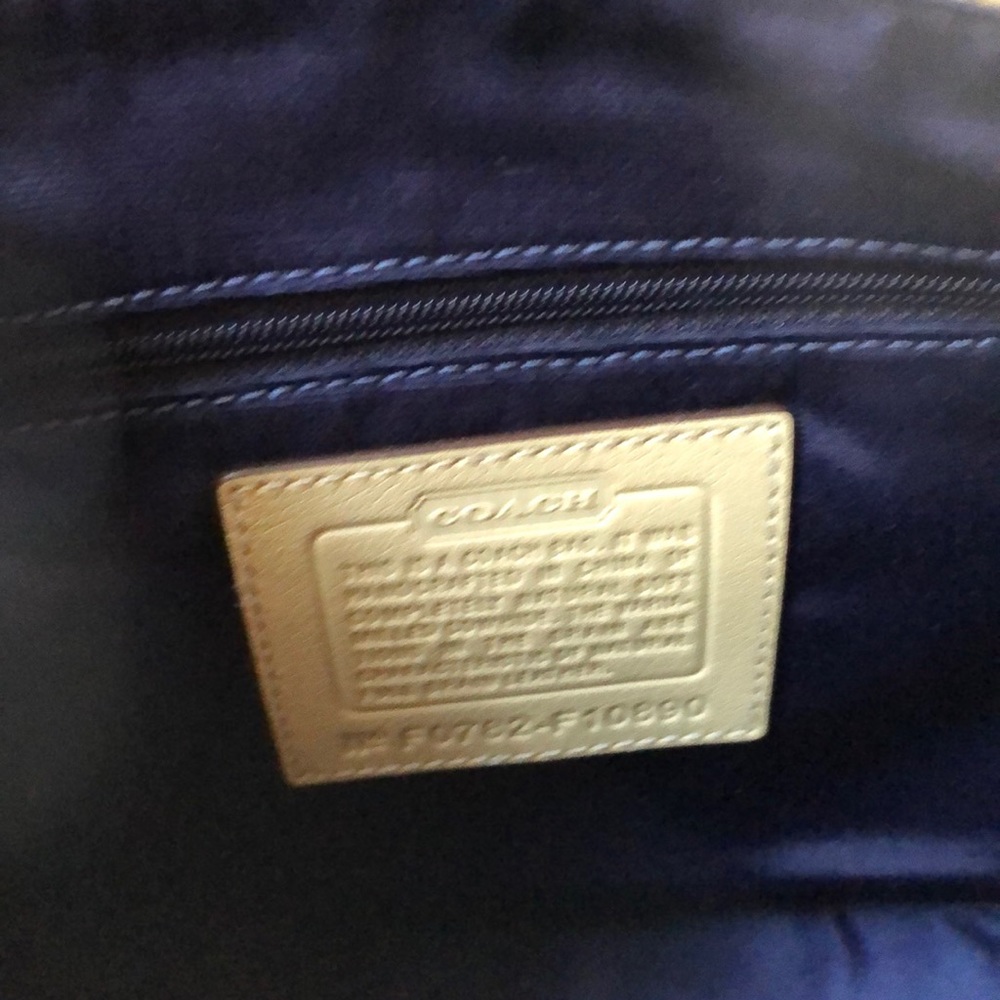 Coach Beige Pebbled Leather Shoulder Bag with Dark Brown Strap - Picture 5 of 8